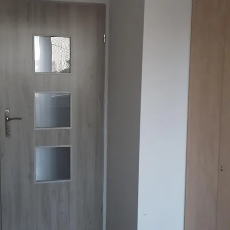 Stare Zegrze 143 - Ekonomia I Komfort! * Poznań
